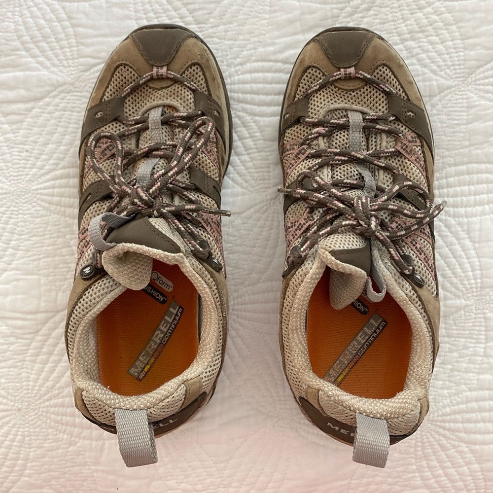 Merrill hiking shoes